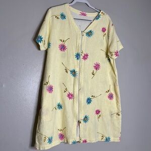 Vintage 1960s short terry cloth floral eggshell women’s pool cover up dress mini
